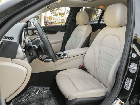 Used 2021 Mercedes-Benz C 300 Sedan image 6