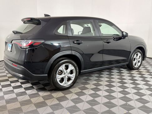 Used 2023 Honda HR-V LX image 6