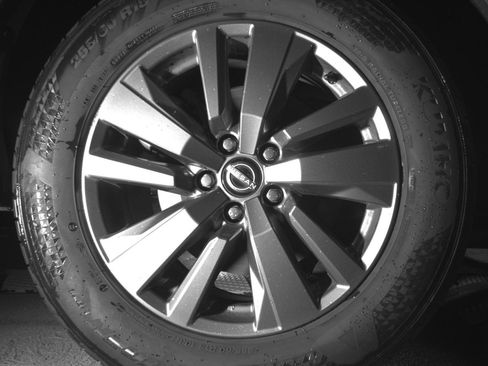 Used 2025 Nissan Pathfinder SV image 15