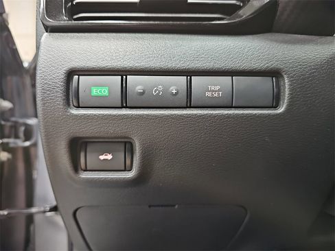 Used 2020 Nissan Sentra S image 25