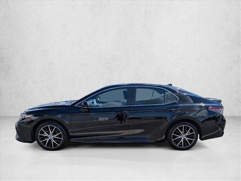 Certified 2024 Toyota Camry SE FWD image 9