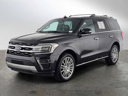 Used 2024 Ford Expedition Limited AWD/4WD image 7