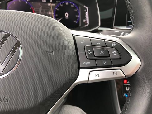 Used 2025 Volkswagen Jetta SEL image 24