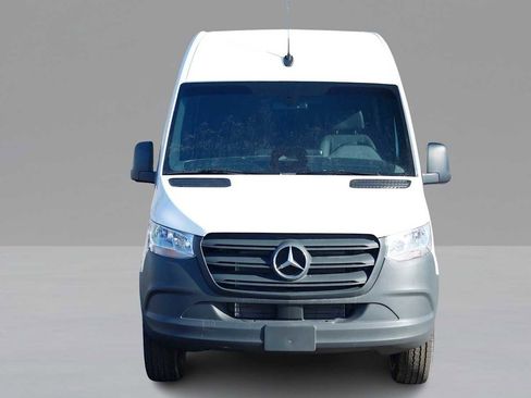 New 2025 Mercedes-Benz Sprinter 2500 image 2