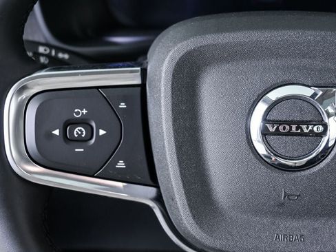 Certified 2025 Volvo XC40 B5 Plus image 11