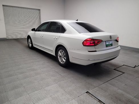 Used 2016 Volkswagen Passat 1.8T S image 5