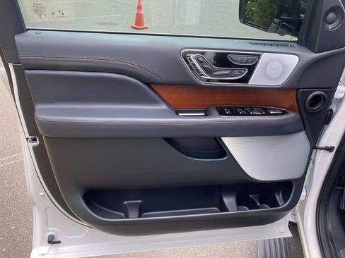 Certified 2024 Lincoln Navigator Black Label AWD/4WD image 13