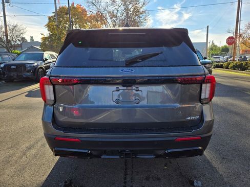 New 2026 Ford Explorer ST-Line AWD/4WD image 6