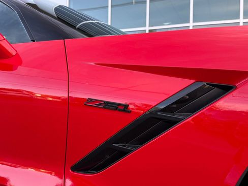Used 2017 Chevrolet Corvette Stingray Coupe image 8