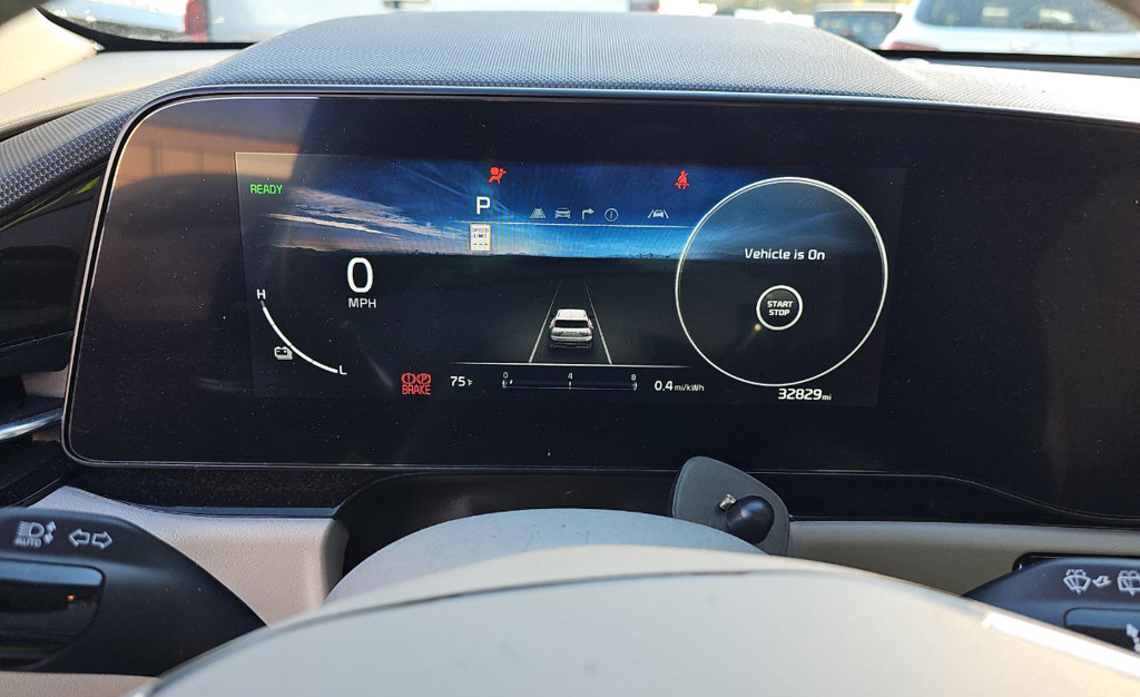 Used 2023 Kia Niro Wind w/ Wind Preserve Package FWD image 15