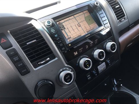 Used 2010 Toyota Sequoia Platinum RWD image 14