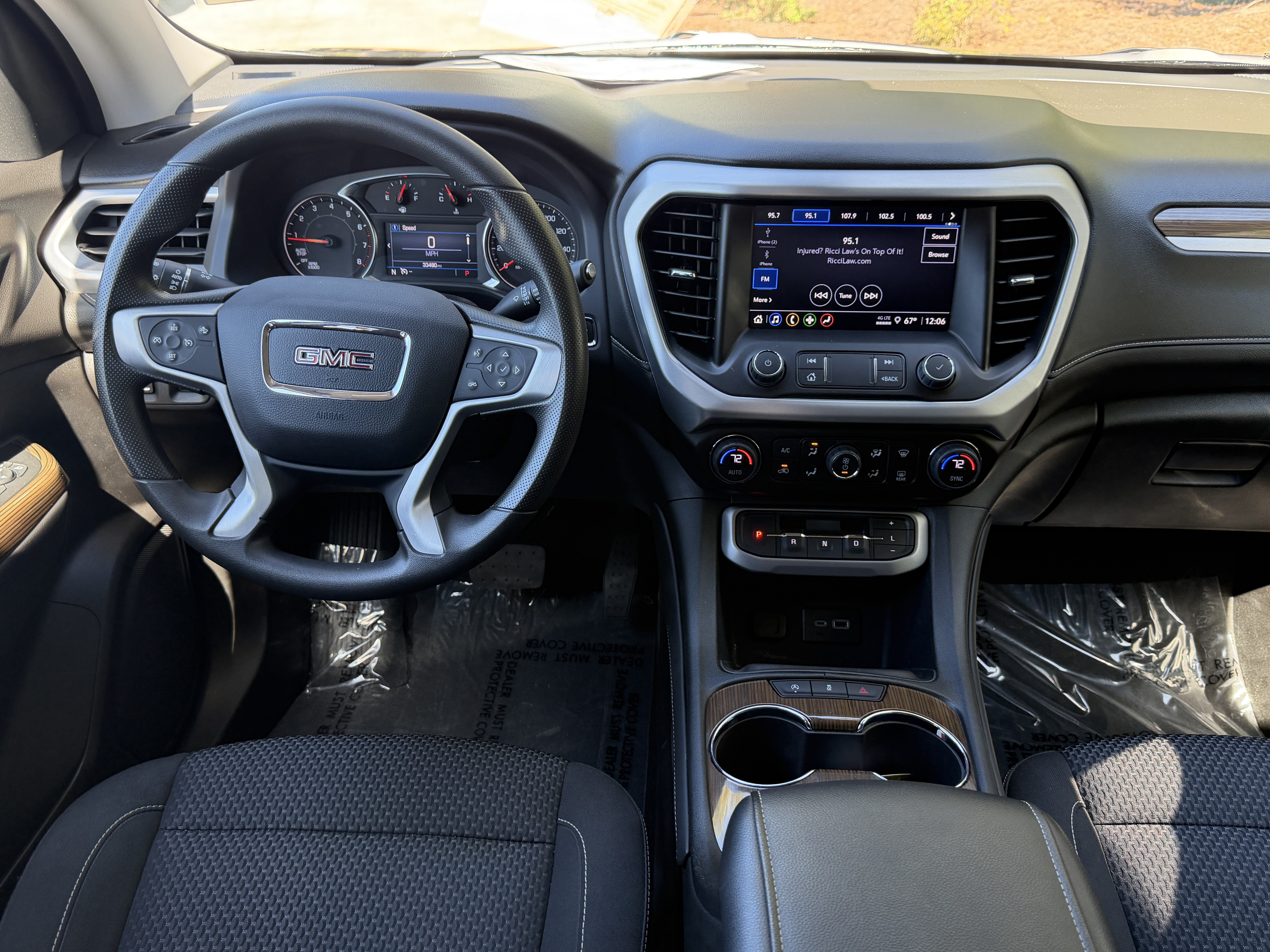 Used 2023 GMC Acadia SLE FWD image 21