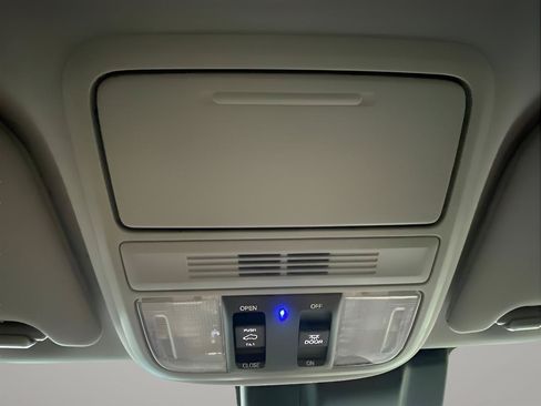 Used 2019 Honda Odyssey EX-L image 15