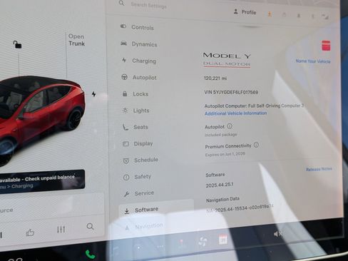 Used 2020 Tesla Model Y Long Range image 19