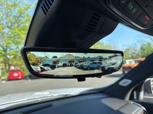 New 2026 GMC Acadia Denali Ultimate w/ LPO, Floor Liner Package AWD/4WD image 47