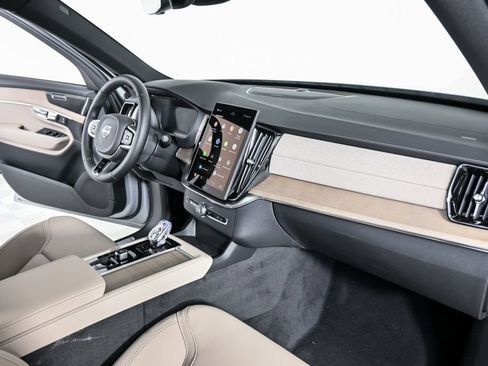 New 2026 Volvo XC90 T8 Plus w/ Protection Package AWD/4WD image 25
