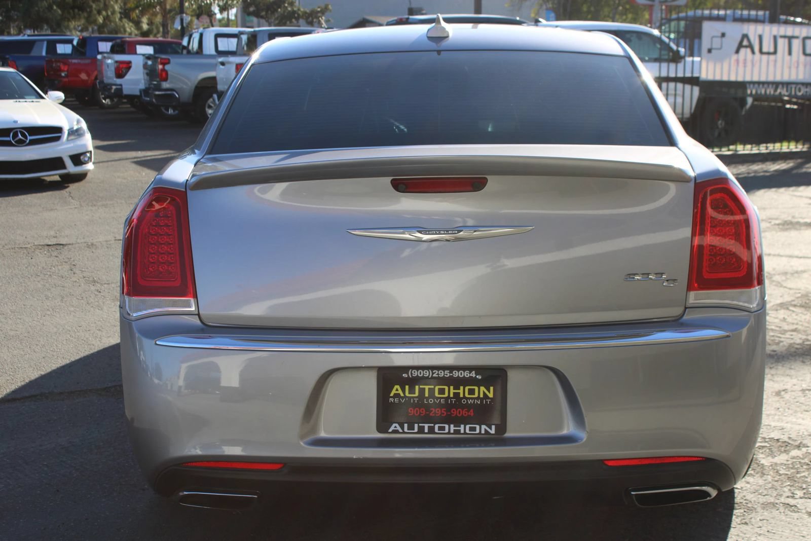 Used 2016 Chrysler 300 C RWD image 37