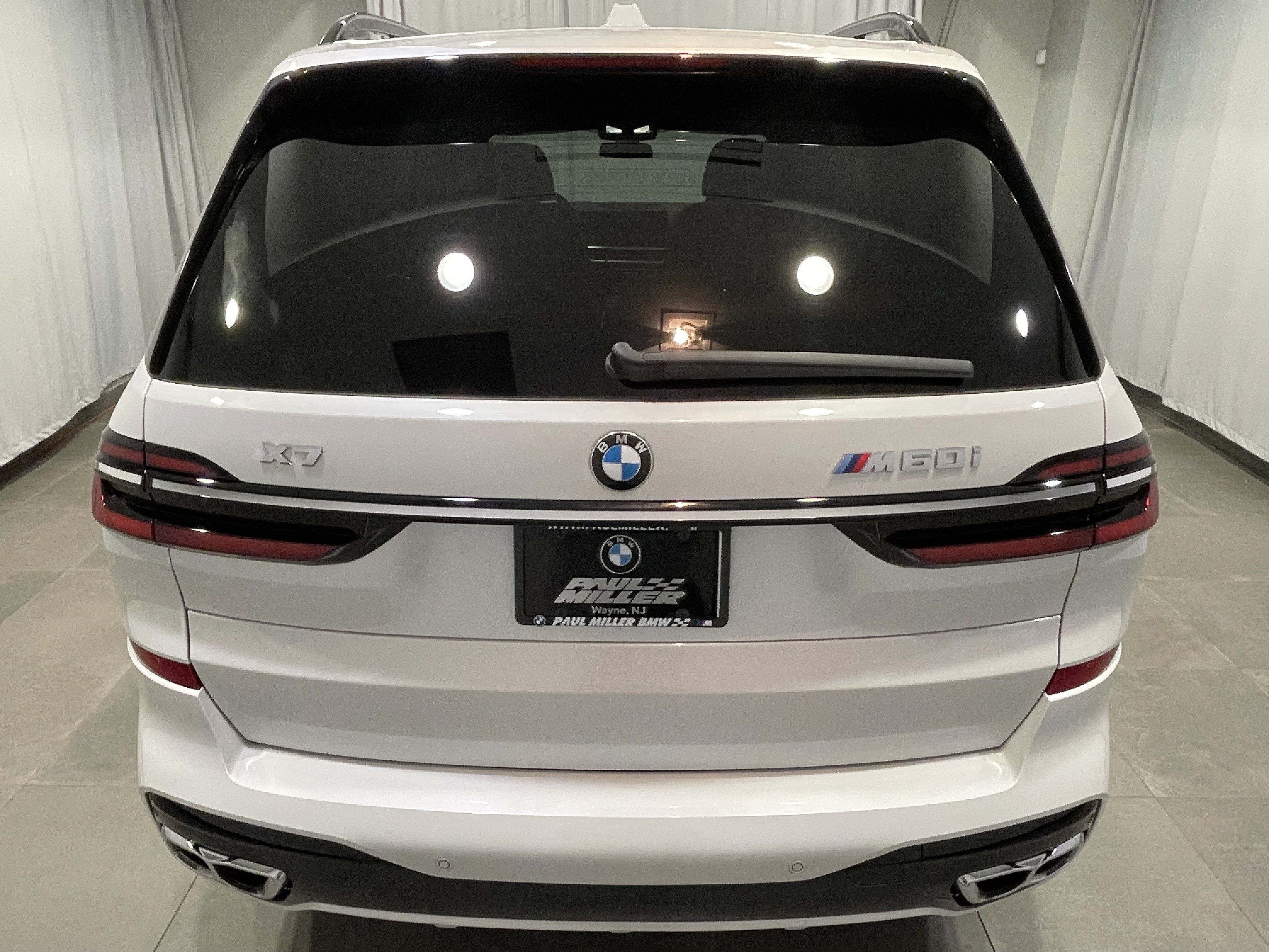 Certified 2025 BMW X7 M60i w/ Executive Package AWD/4WD image 5