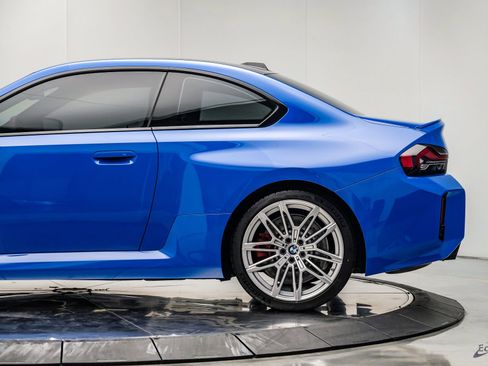 Used 2026 BMW M2 w/ Lighting Package image 7