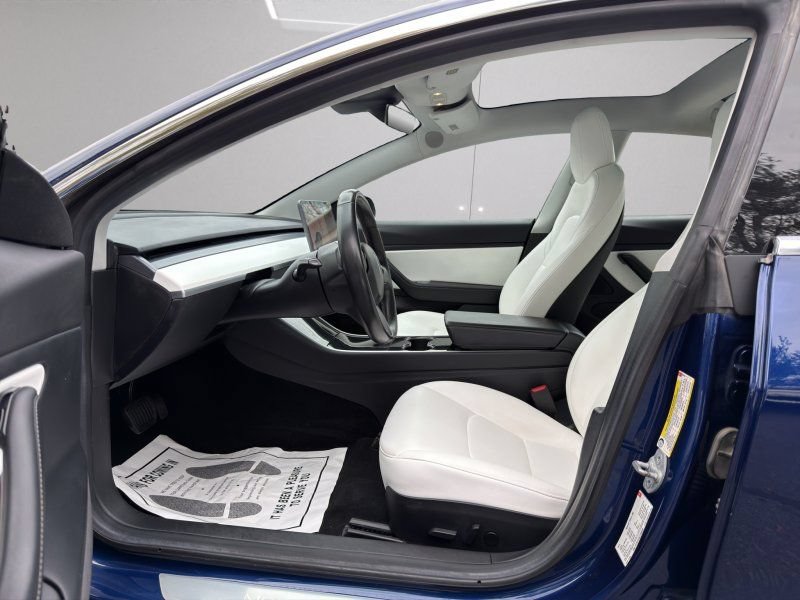 Used 2018 Tesla Model 3 Long Range AWD/4WD image 9