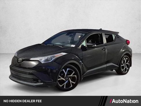 Used 2018 Toyota C-HR XLE FWD image 1