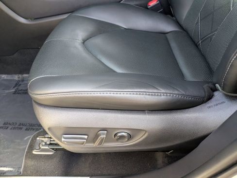 Used 2020 Toyota Highlander Platinum image 10