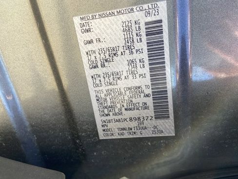 Used 2023 Nissan Rogue S image 32