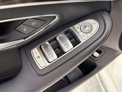 Used 2020 Mercedes-Benz C 300 Sedan image 21