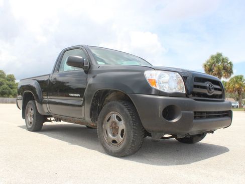 Used 2010 Toyota Tacoma 2WD Regular Cab image 18