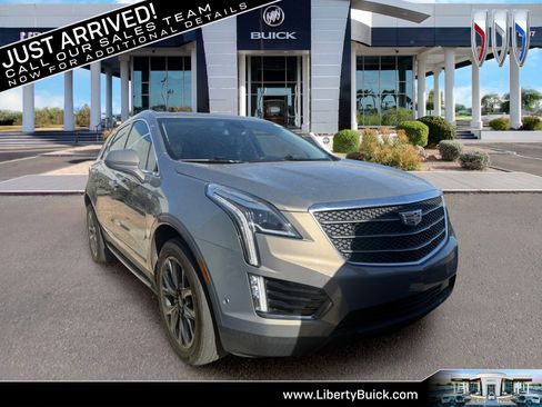 Used 2018 Cadillac XT5 Premium Luxury w/ LPO, Black Ice Package FWD image 1