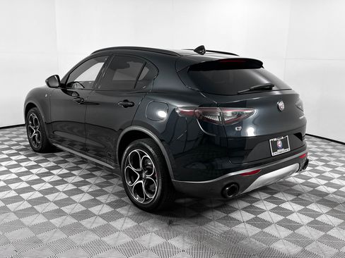 Used 2024 Alfa Romeo Stelvio Ti image 5