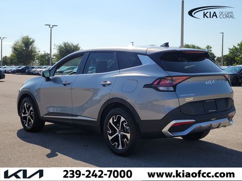Certified 2024 Kia Sportage EX FWD image 4
