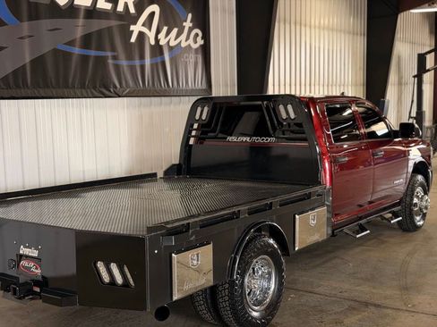 Used 2019 RAM 3500 Tradesman w/ Chrome Appearance Group AWD/4WD image 25