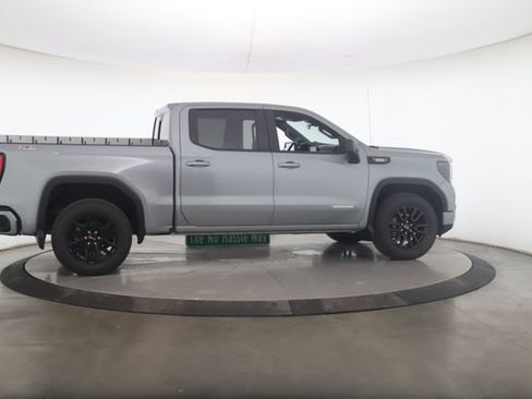Used 2025 GMC Sierra 1500 Elevation w/ Preferred Package AWD/4WD image 6
