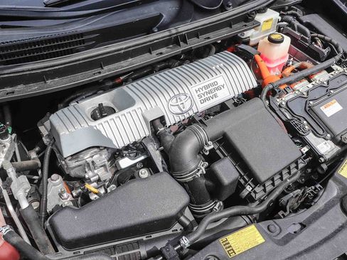 Used 2013 Toyota Prius Two image 30