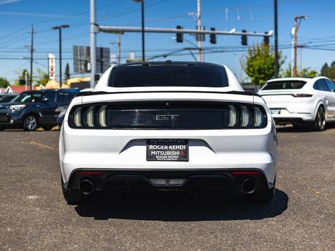 Used 2016 Ford Mustang GT Premium RWD image 9