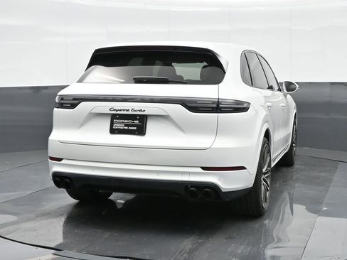 Certified 2022 Porsche Cayenne Turbo image 6