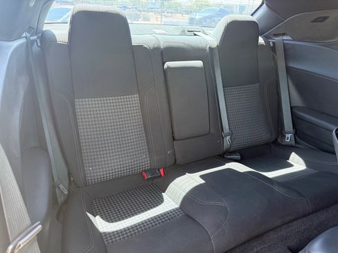 Used 2016 Dodge Challenger SXT RWD image 23