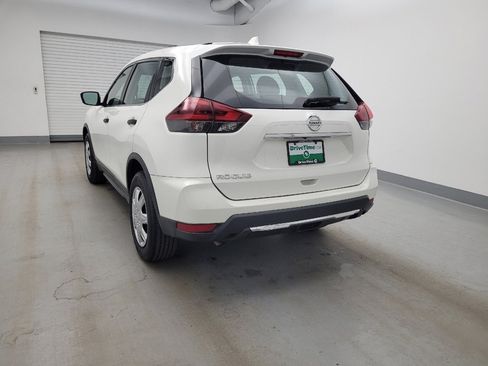 Used 2019 Nissan Rogue S FWD image 5