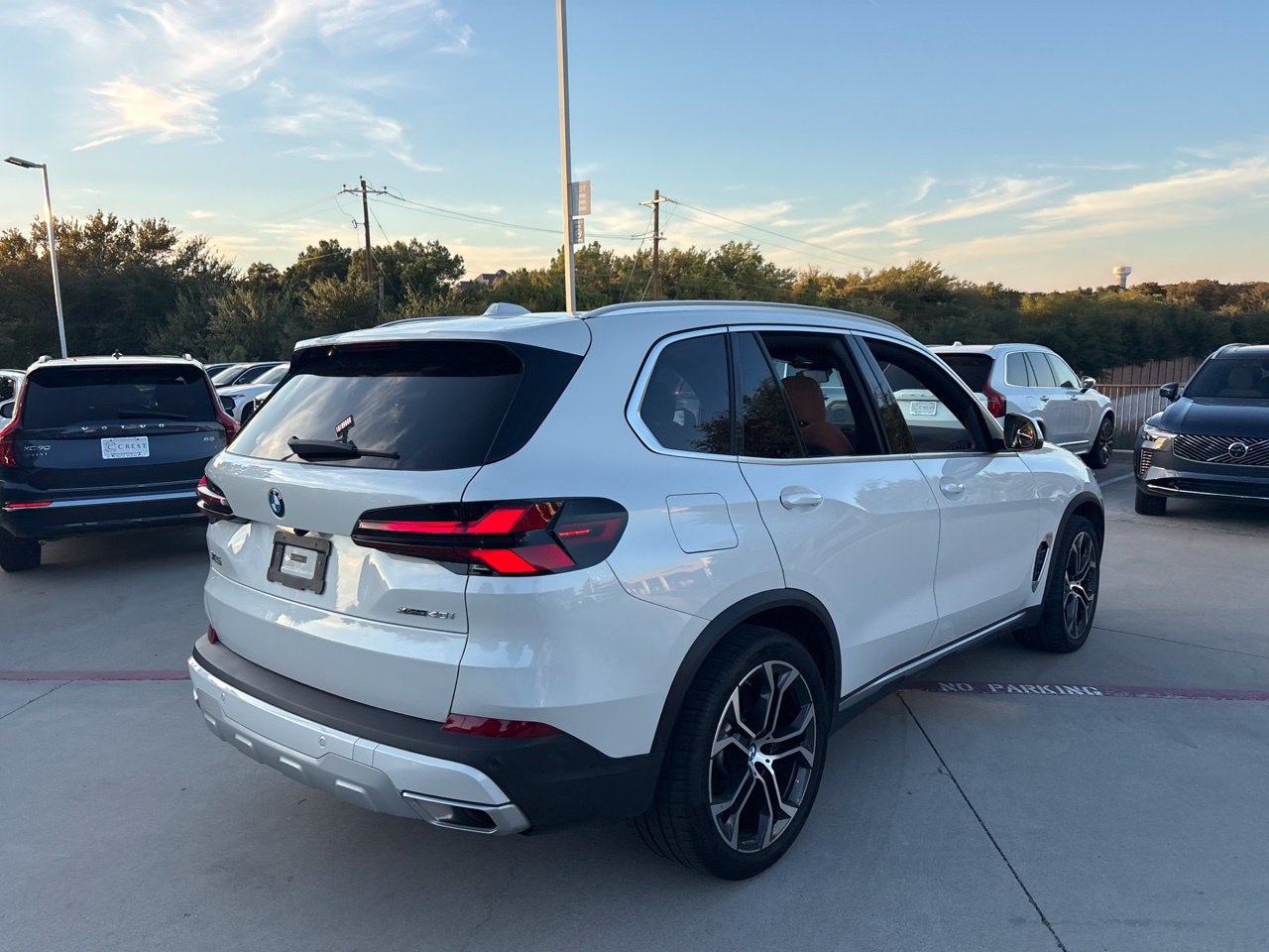 Used 2025 BMW X5 xDrive40i w/ Parking Assistance Package AWD/4WD image 6