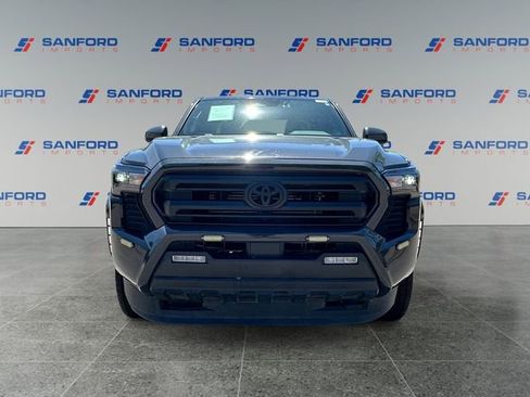 Used 2024 Toyota Tacoma SR5 AWD/4WD image 8