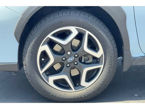 Used 2020 Subaru Crosstrek 2.0i Limited w/ Moonroof Package w/Navigation AWD/4WD image 11