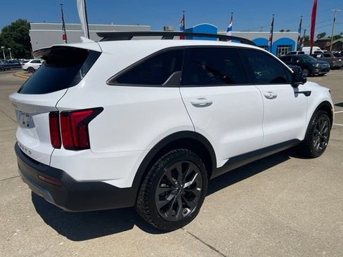 Used 2022 Kia Sorento SX Prestige w/ Rust Color Package AWD/4WD image 3