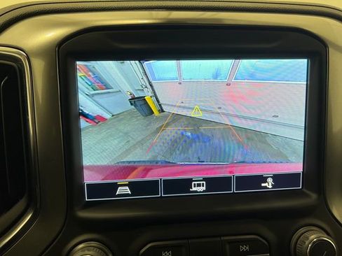 Certified 2022 Chevrolet Silverado 1500 LTZ image 9