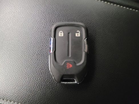 Used 2022 GMC Acadia SLE w/ Elevation Edition FWD image 31
