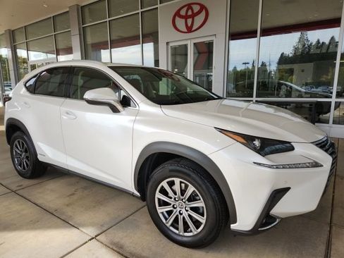 Used 2019 Lexus NX 300h AWD image 5