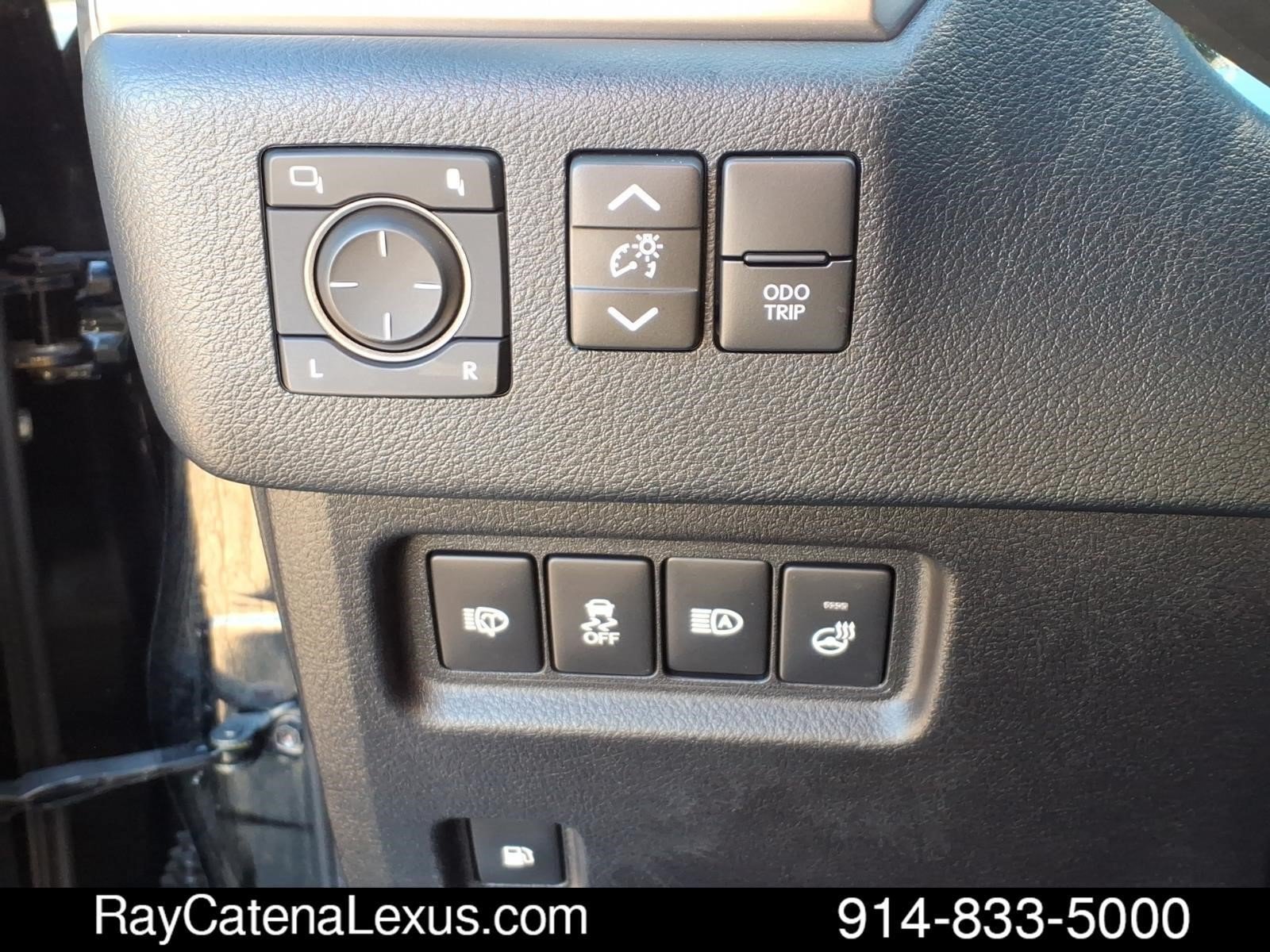 Certified 2023 Lexus GX 460 Premium w/ Premium Package AWD/4WD image 11