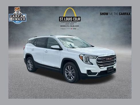 Used 2023 GMC Terrain SLT image 1