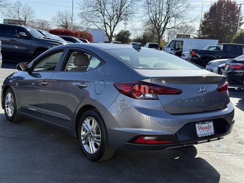 Used 2019 Hyundai Elantra SEL image 6