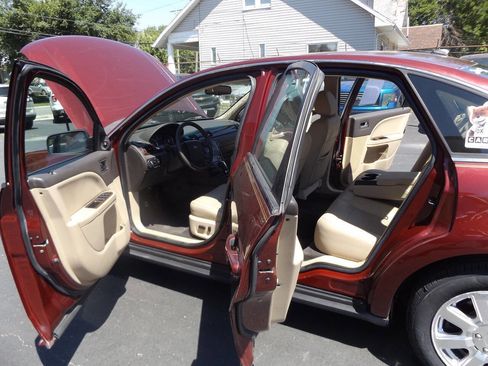 Used 2008 Ford Taurus SEL FWD image 12